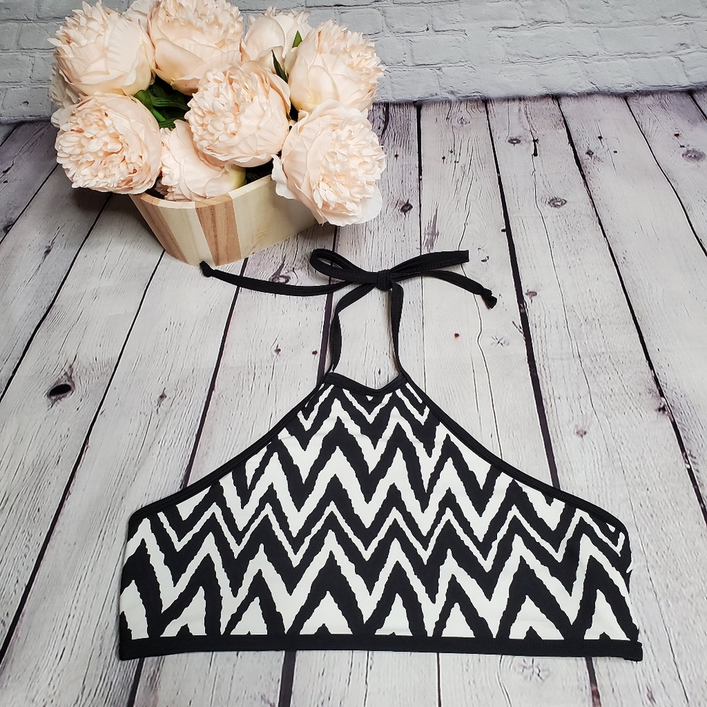 Swim du Soleil Zig Zag Halter Bikini Top Size M